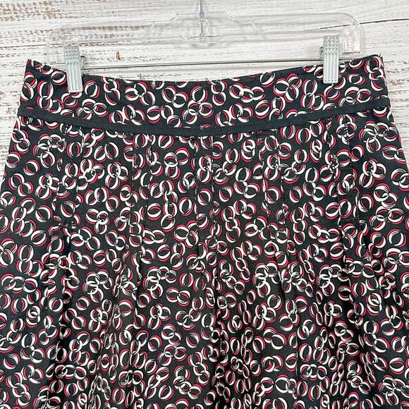 Ann Taylor Loft Black, Pink and White Chain Print Pleated Skirt, EUC, Size 4 - Picture 3 of 11